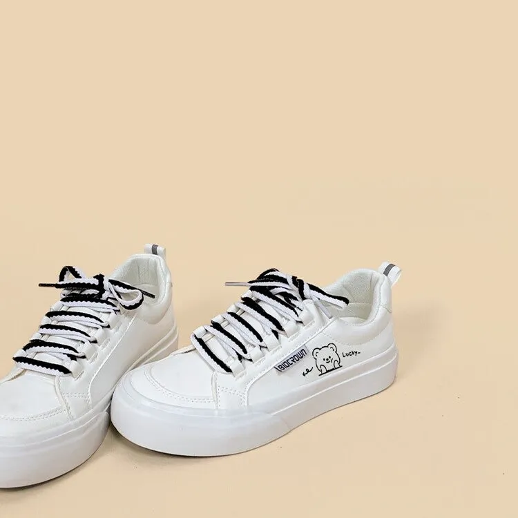 Kawaii White Simple Style Cartoon Bear Print Sneakers